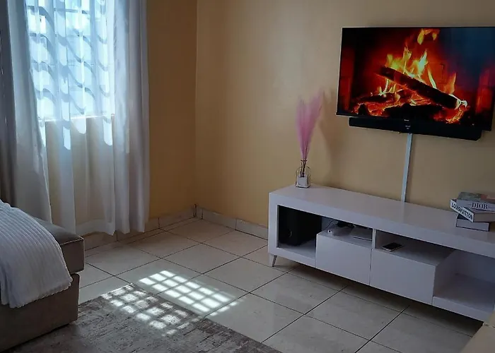 Hood Homes 1 Bedroom, Roysambu